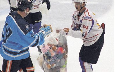 Rec teams take to the ice in support of Children’s Hospital